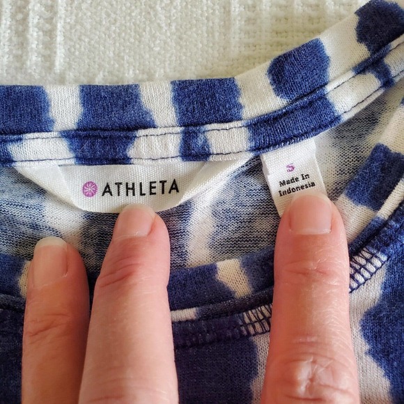 ATHLETA | Breezy Tank Top | White and Blue Tie Dye | Small - Picture 6 of 15